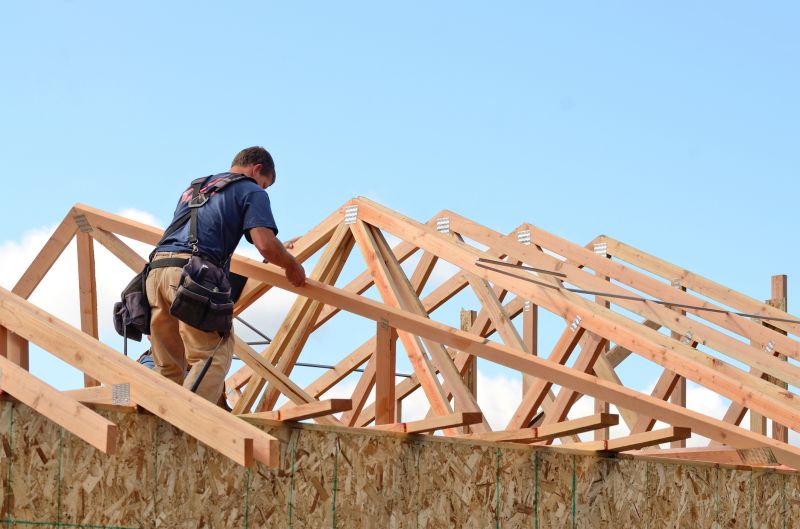 Carpenters Specializing in Roof Trusses
